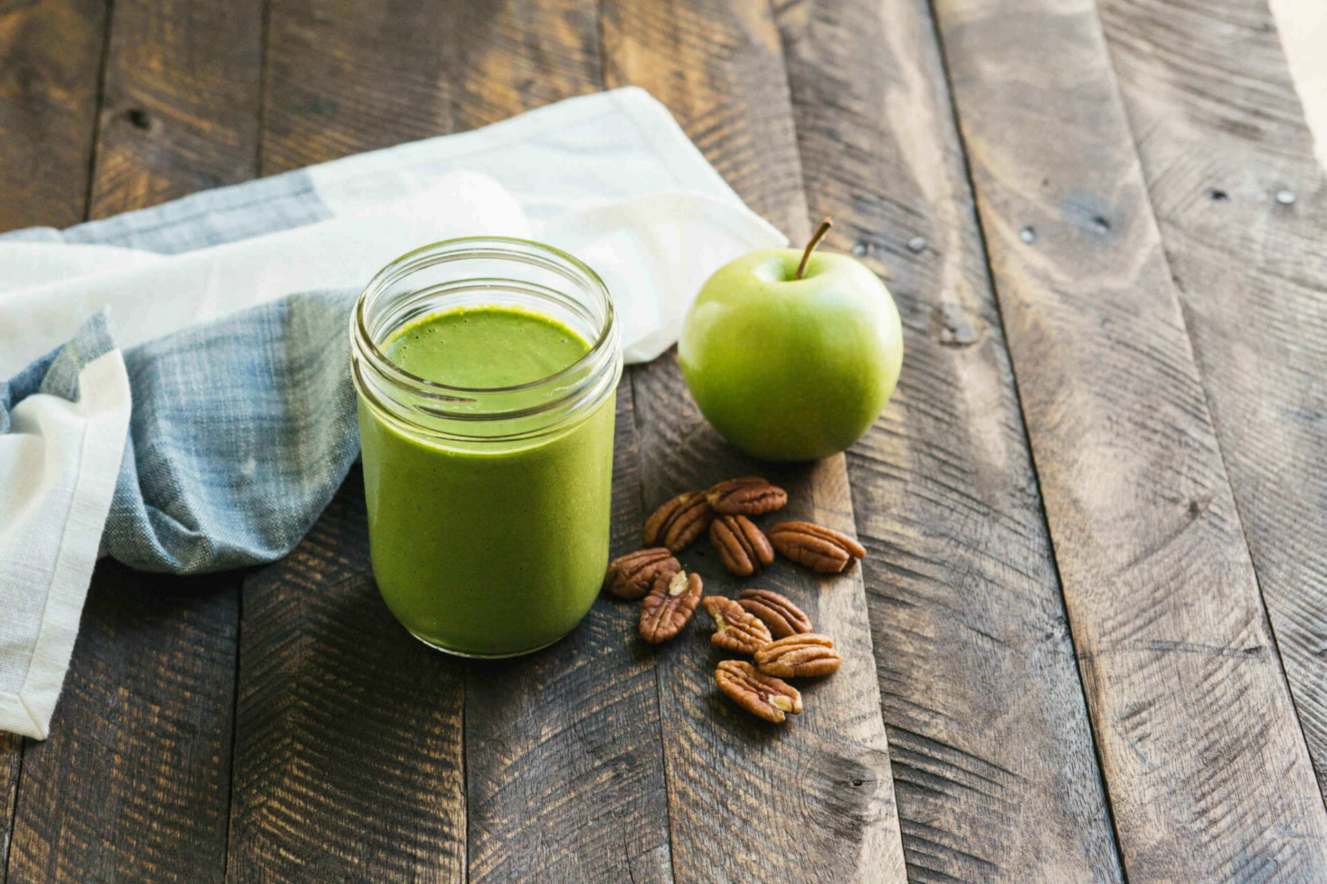 Green Apple Pecan Smoothie