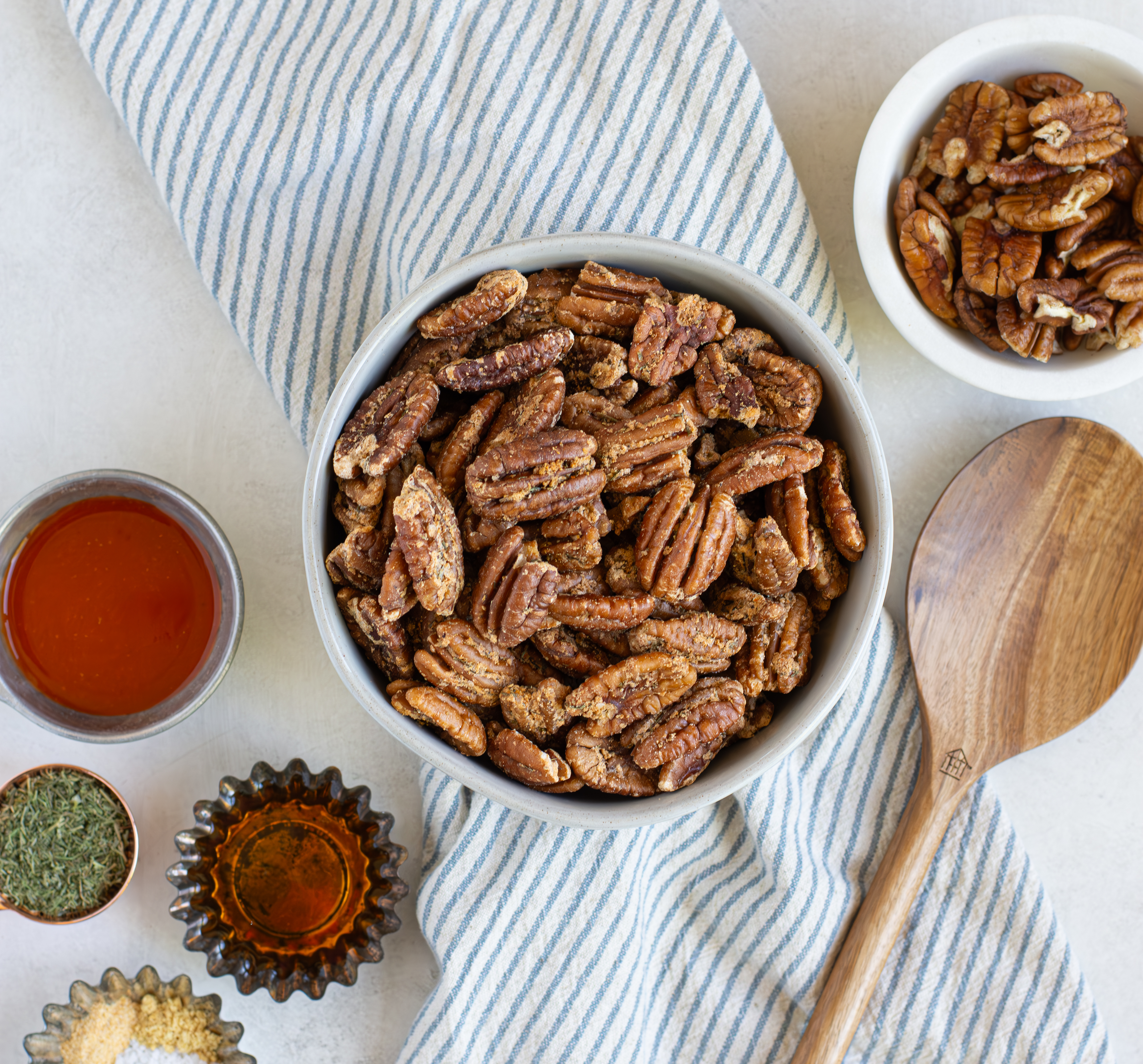 Hot Dill Pickle Roasted Pecans