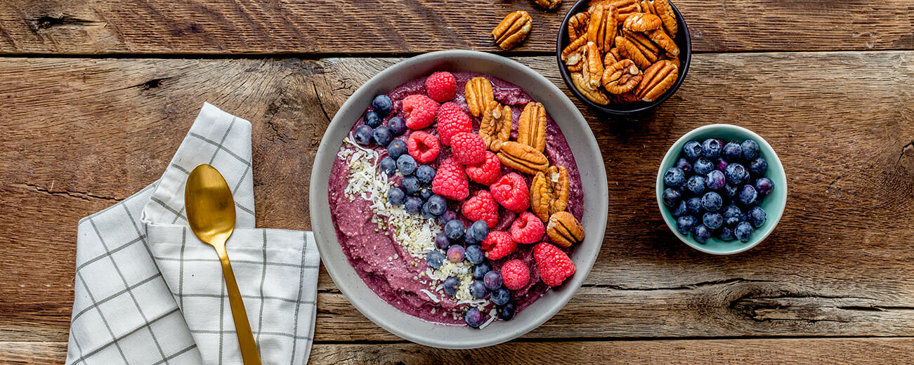 Berry Pecan Smoothie Bowl