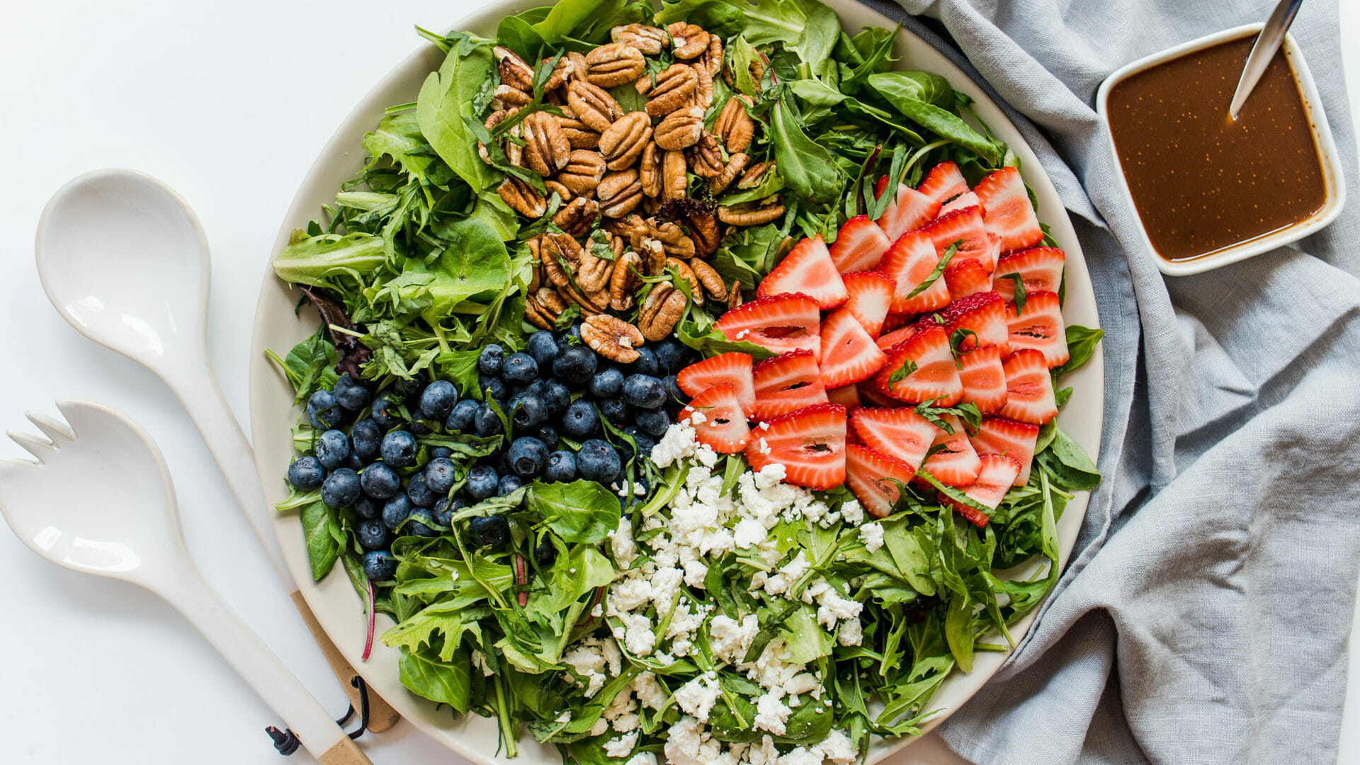 Pecan Berry Green Salad