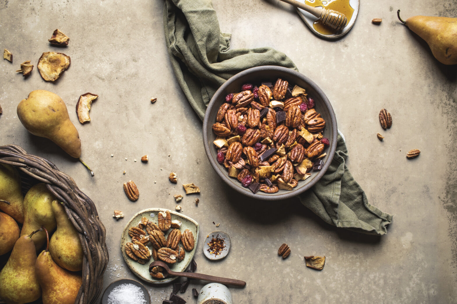 Honey Roasted Pear and Pecan Snack Mix